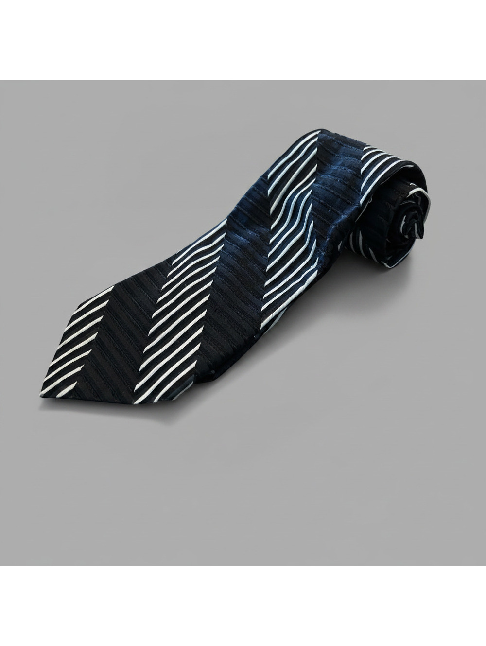 Tito Avellano Tom James Black Silver Geometric Silk Tie NWOT